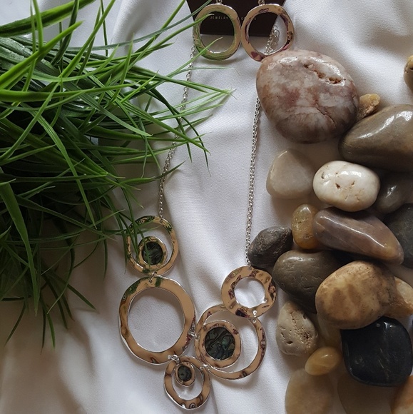 Necklace Set - Picture 2 of 6